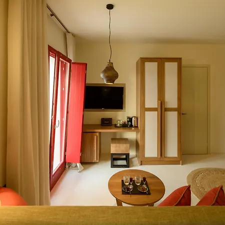 Potnia Theron Bed & Breakfast