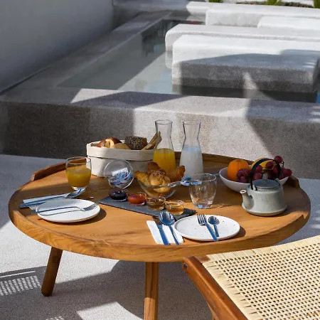 Potnia Theron Bed & Breakfast