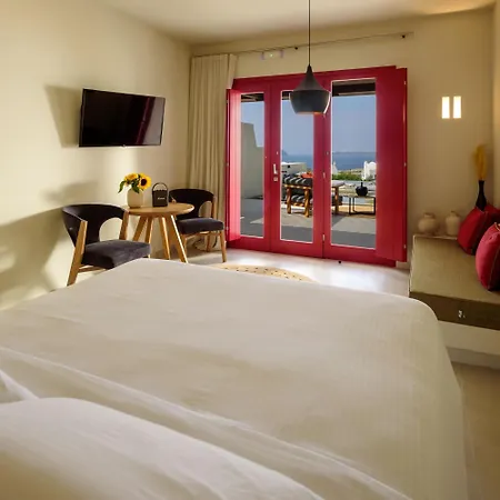 Potnia Theron 4* Акротири