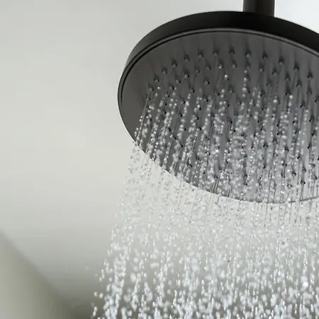 Couette-café Potnia Theron 4*