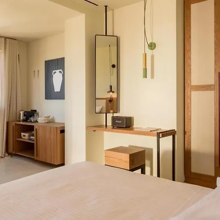 Potnia Theron 3* Akrotiri (Santorini)