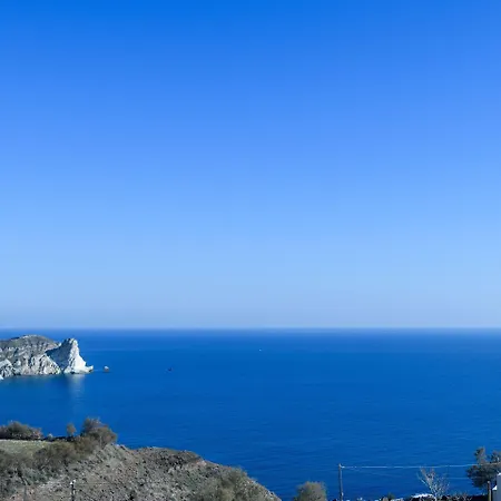 Potnia Theron Panzió Akrotírion